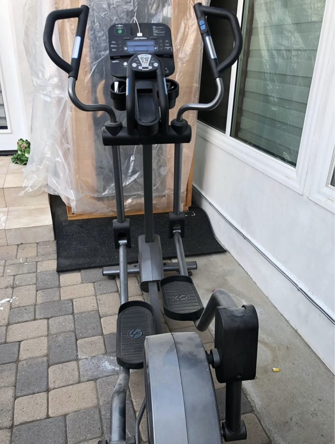 Elliptical Life fitness
