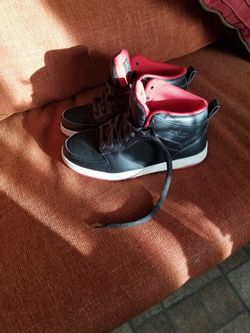 Tenis boysize7 seminuevos
