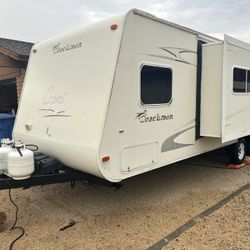 2006 Coachman Slps8 4500 Pounds