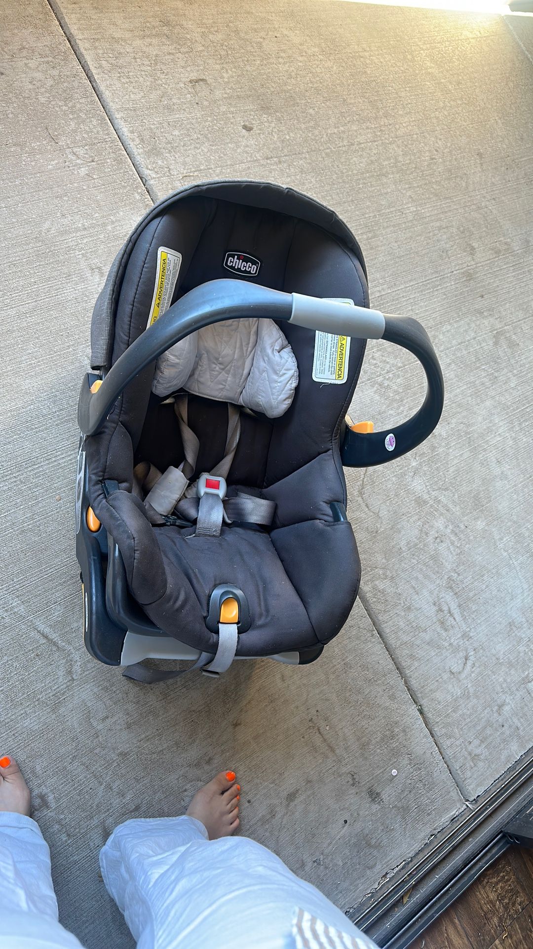 Chico Infant Car seat
