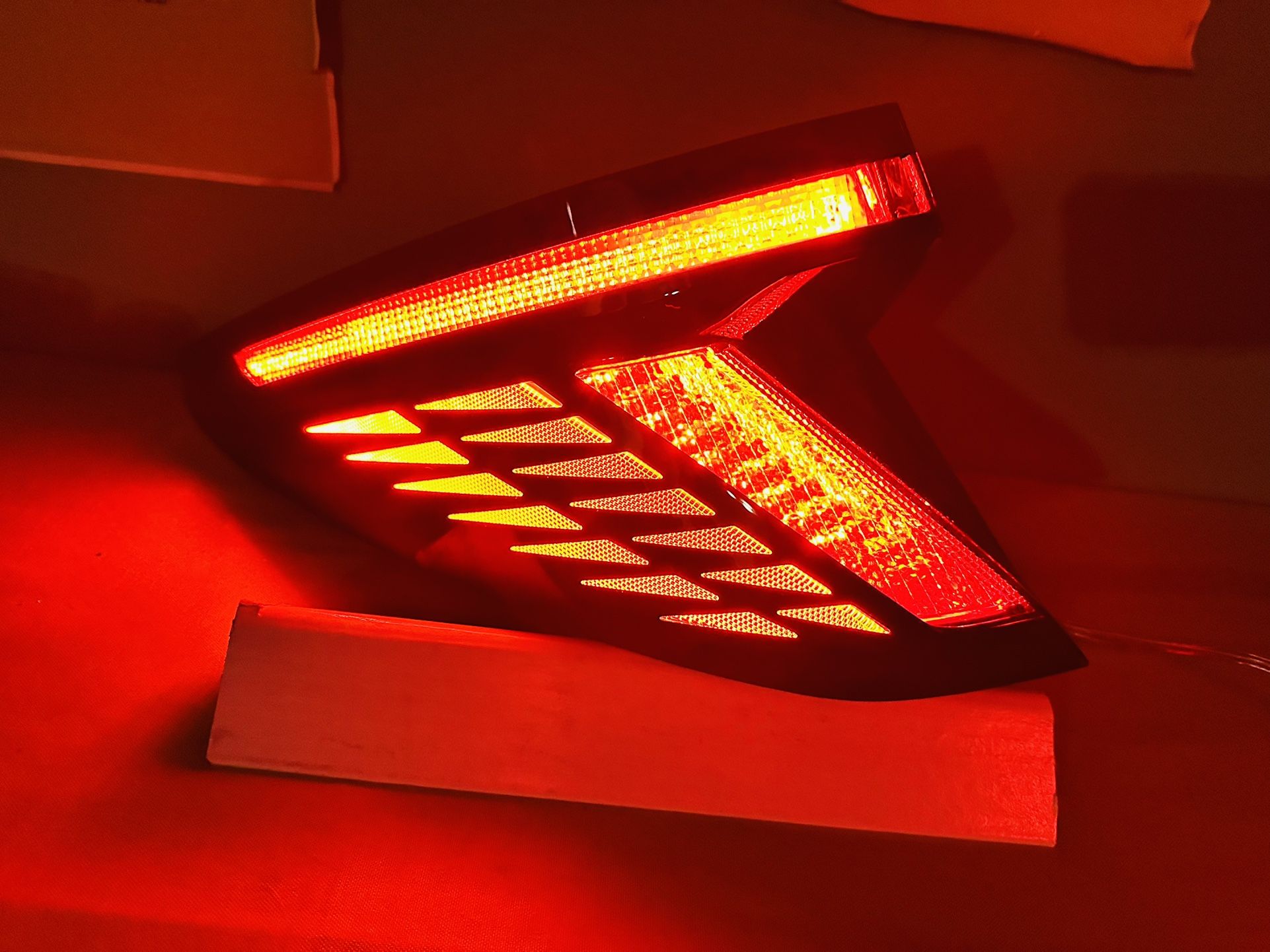 2022 - 2024 HYUNDAI TUCSON LED TAIL LIGHT LEFT DRIVER SIDE OEM 92401-N9150 NEW