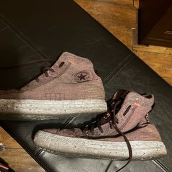 Converse shoes size 9