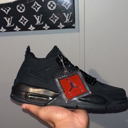 Jordan 4 