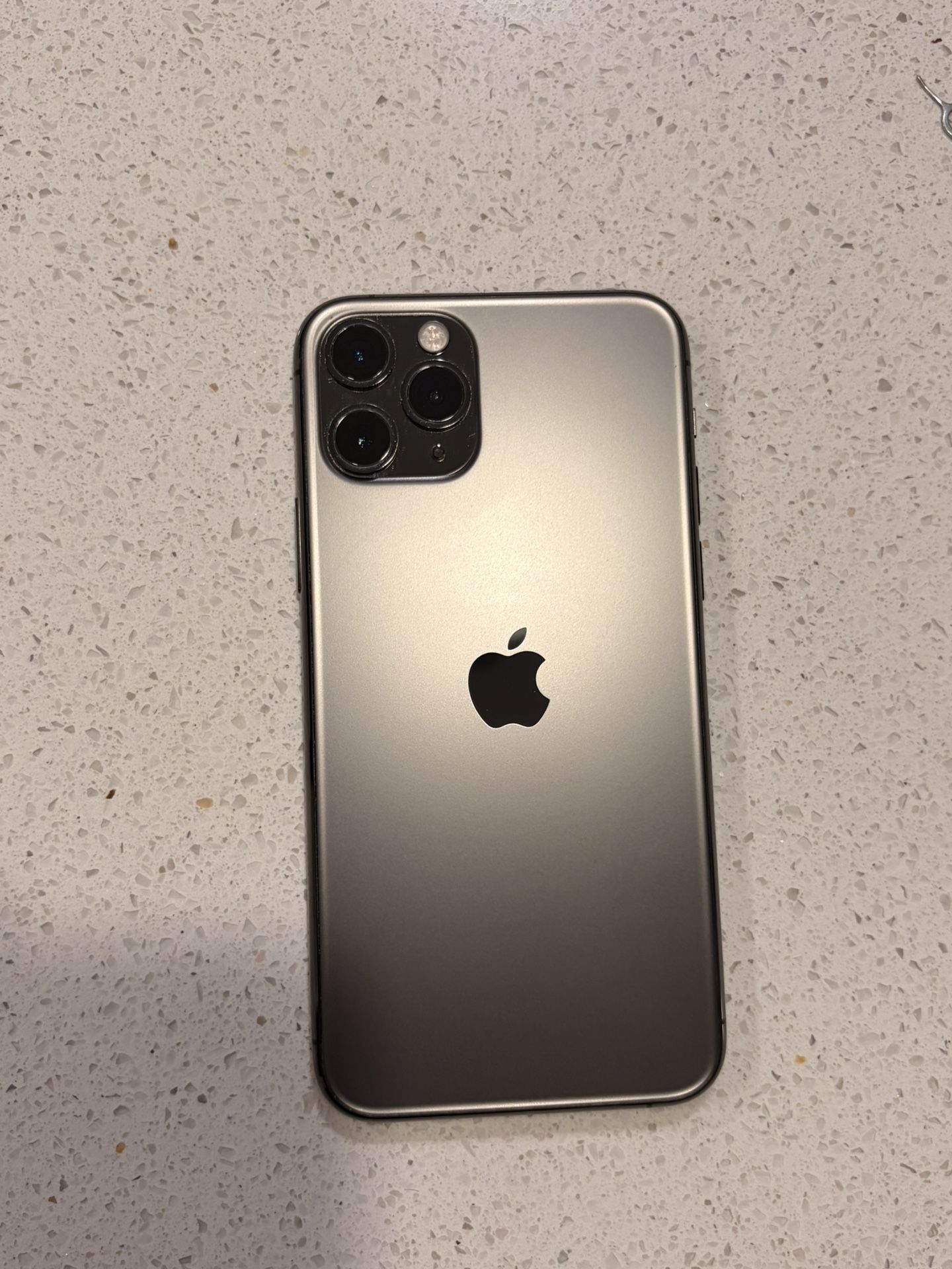 iPhone 11 Pro 64GB Unlocked For Any Company ✅Price Firm✅