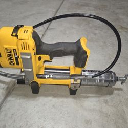 Dewalt Gun Greaser 20volt. 