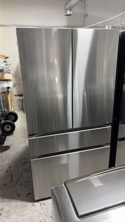 LG French Door Refrigerator 29.6 CU FT 36” wide