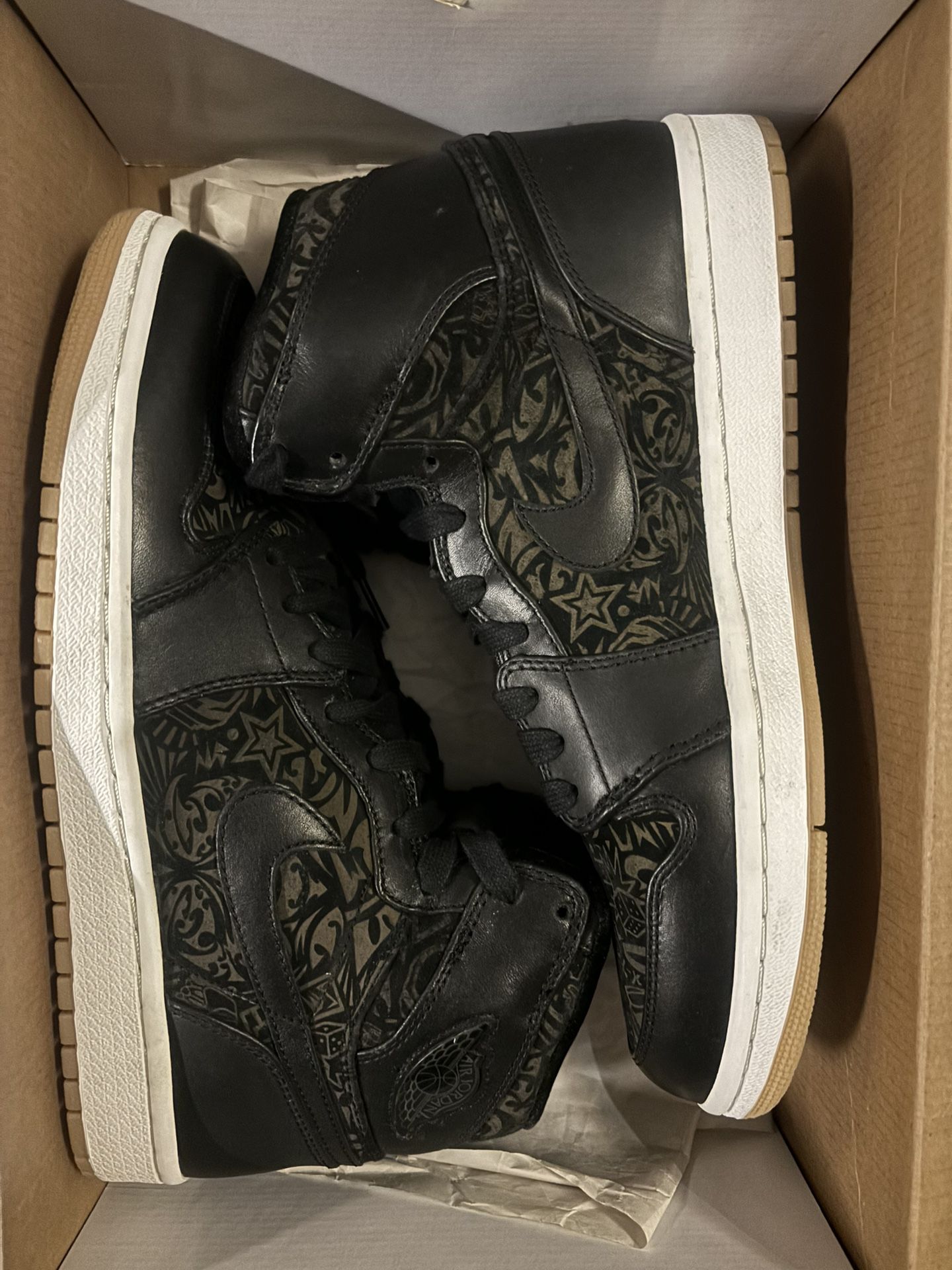 Just can’t get over the quality they made back then. Jordan 1 High Premiere “Laser” size(10M). DS(New). Now Available. $275. Cash or B/O. Trades alway