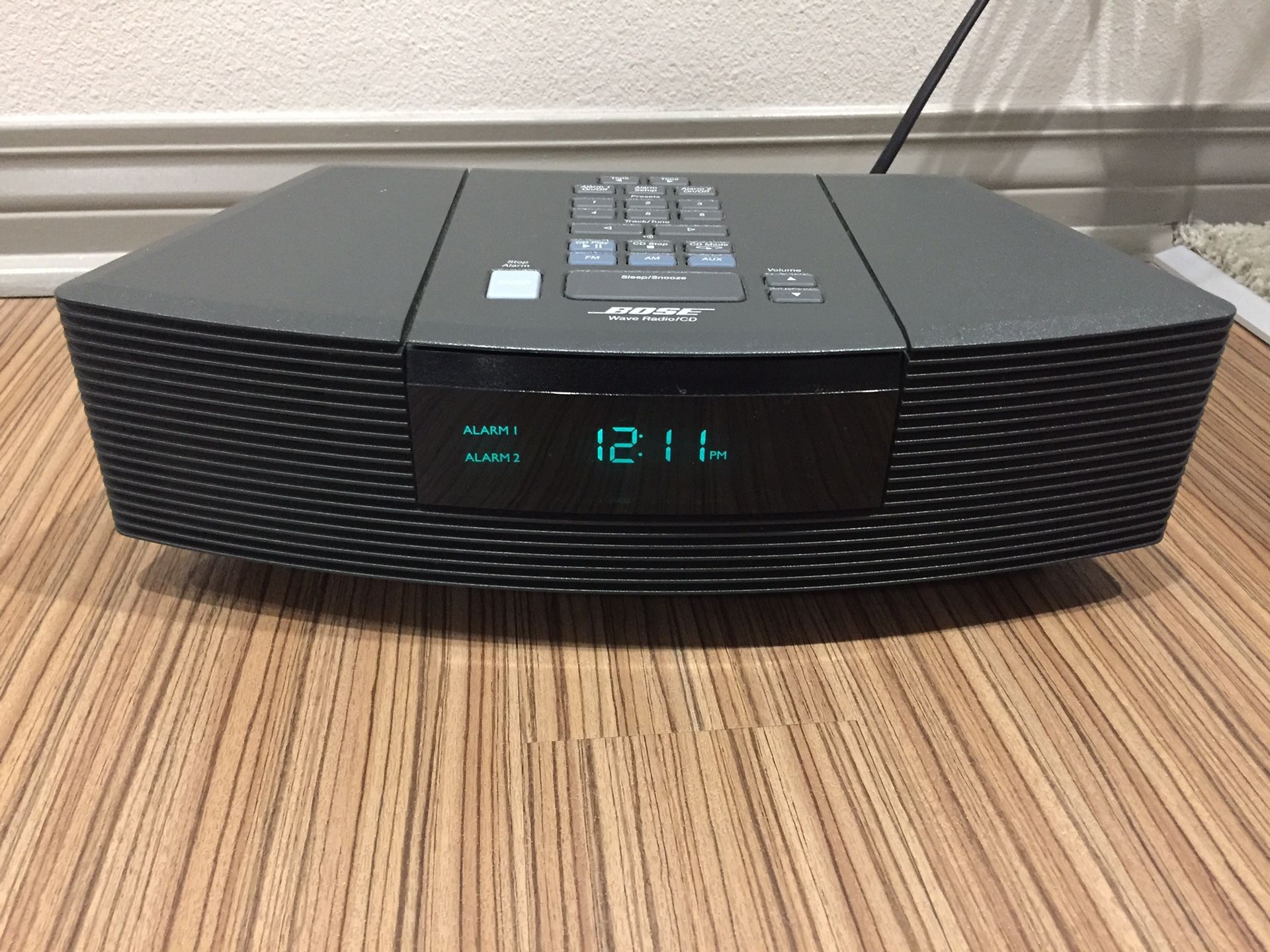 Bose Wave Radio/ Alarm Clock AWRC1G with remote for Sale in Marina del