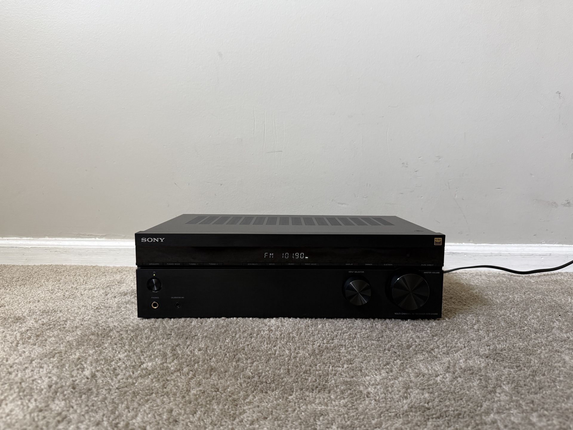 Sony STR-DH590 5.2 HDMI 4K Ultra HD Bluetooth Home Theater Surround Receiver