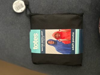 Totes Adult Waterproof Poncho – Brand New