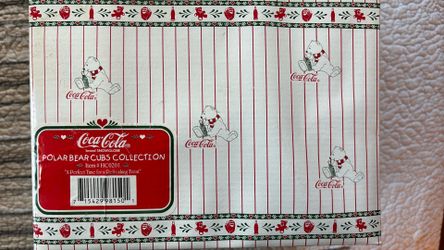 New In Box 1998 Coca Cola Snow Globe