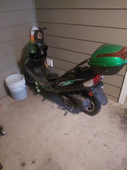 50cc moped scooter