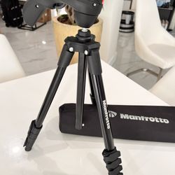 Tripod – Manfrotto