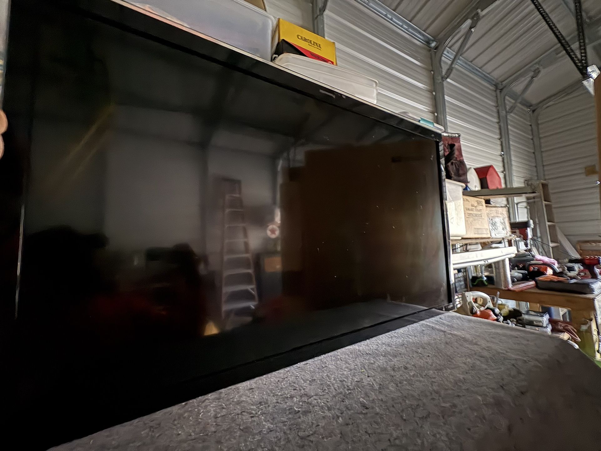 48 Inch Panasonic Flatscreen TV And Swivel Wall Mount