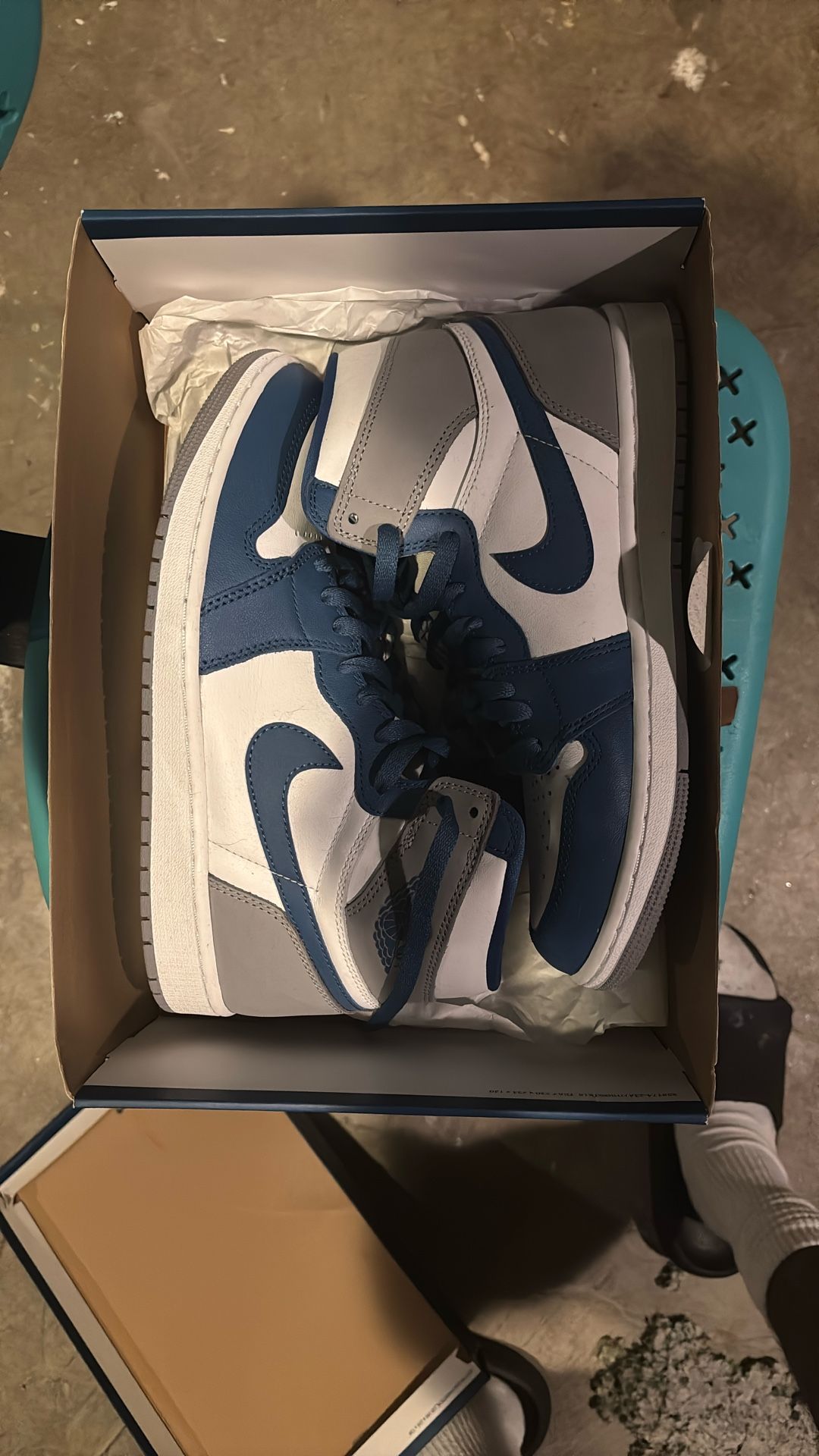 Air Jordan 1s Retro High OG/ Navy Blue- White -Cement Grey 