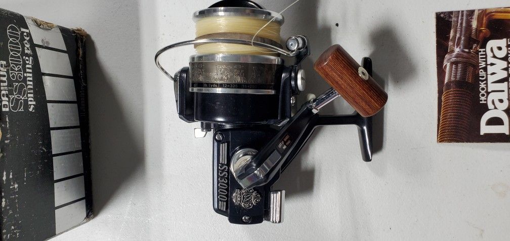 Beautiful Antique Daiwa SS 3000 spinning Reel