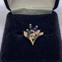 14K Sapphire Chevrons Ring 