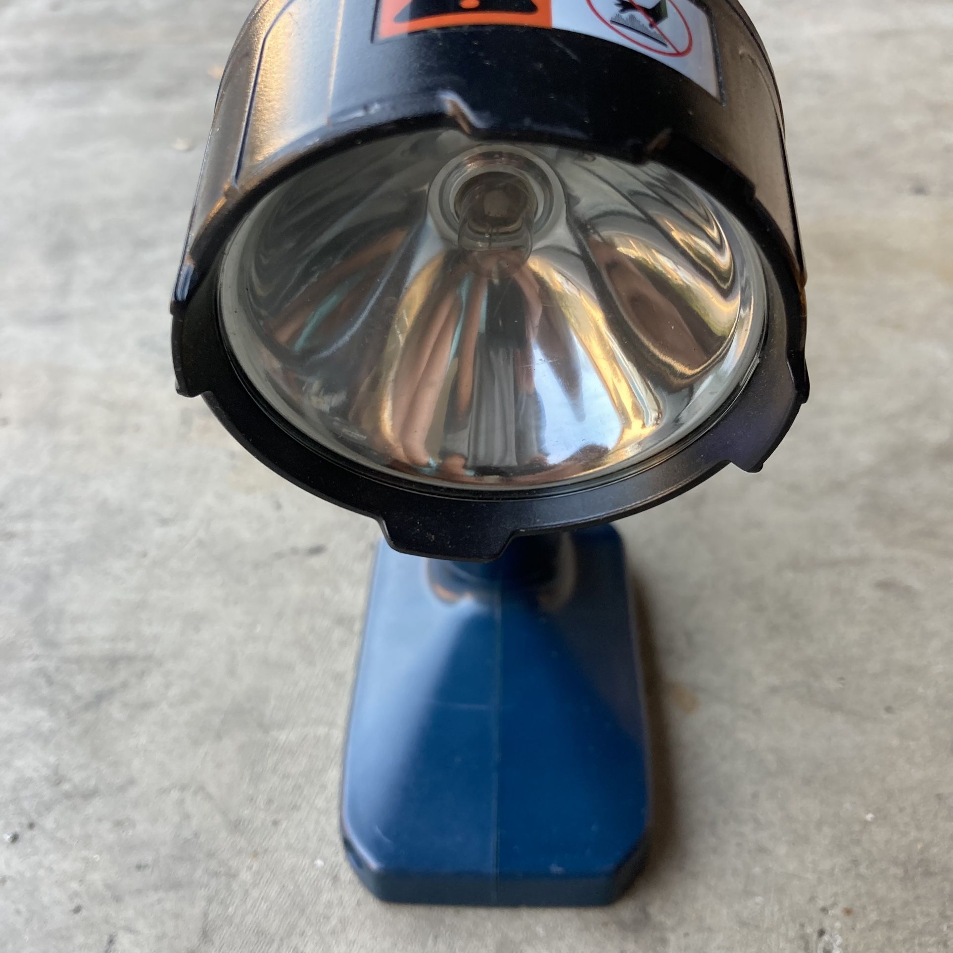 Ryobi P700/FL1800 18V Blue Swivel Head Flash Light Flashlight -Bare Tool Only