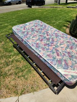 Twin bed