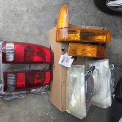 1999 F250 Headlight/ Rear Tail Lens