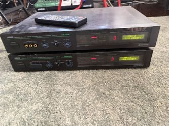 2 Yamaha Dsp-1 With Remote
