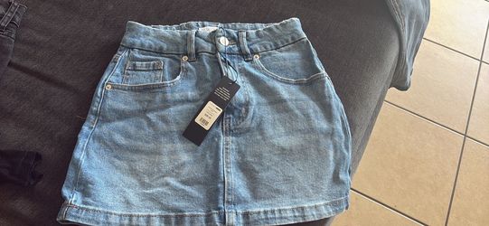Fashion Nova denim mini skirt size XS