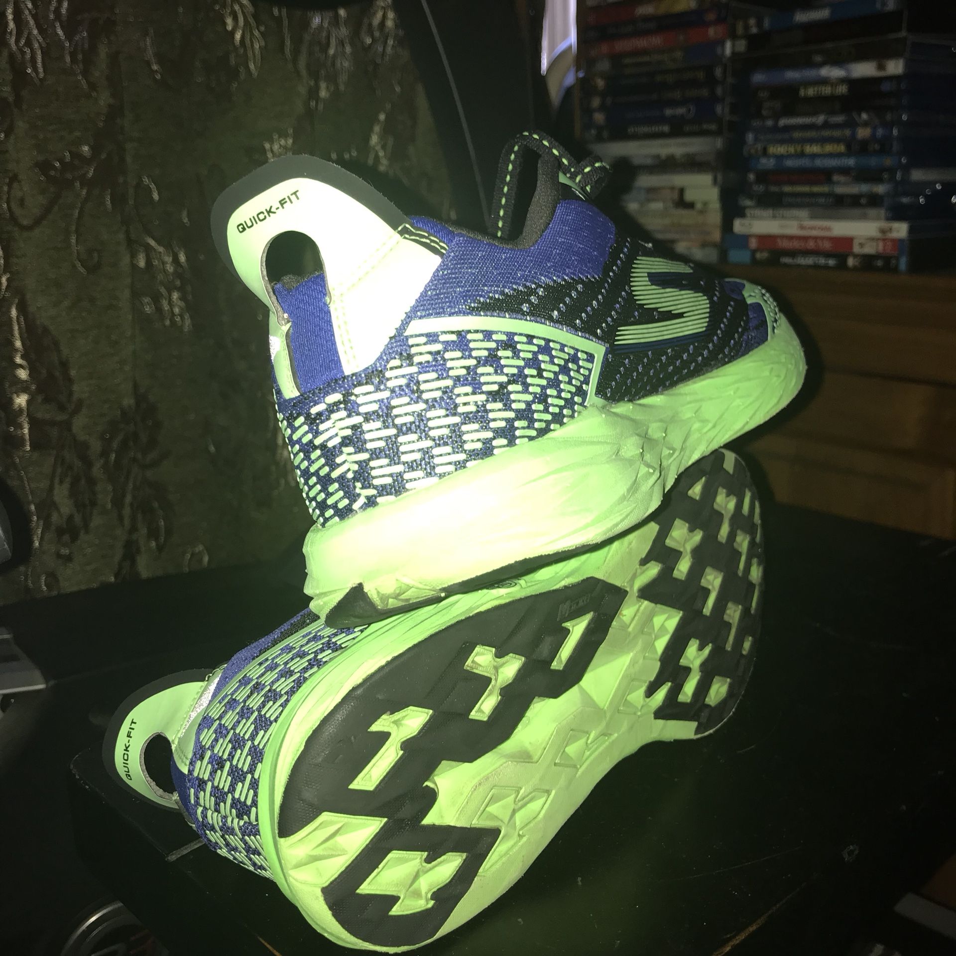Great and light size 9 👟 tenis shoes for men.