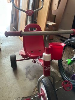 Toddler tricycle