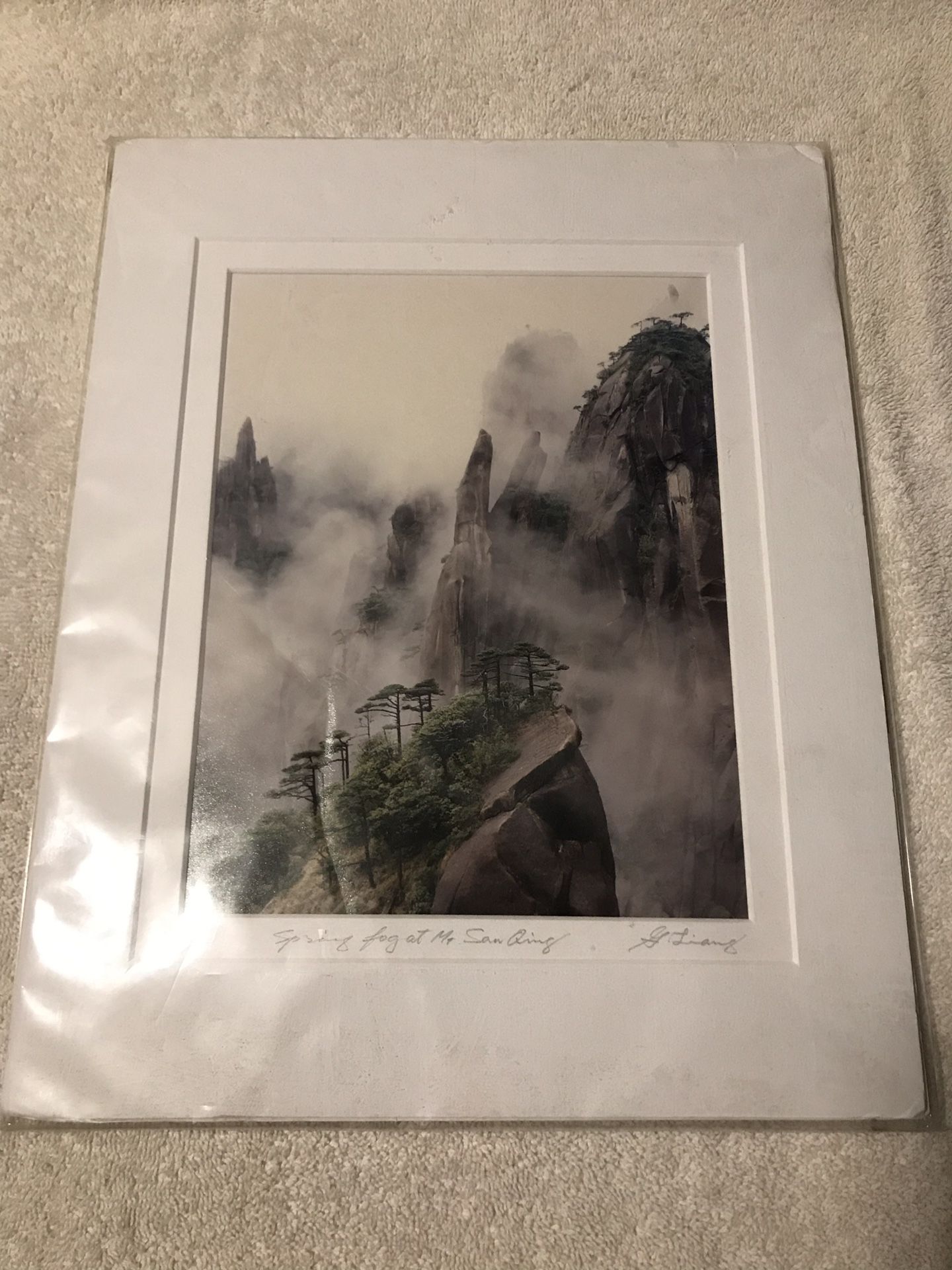 Keith Liang autographed photo “Spring fog over Mt San Quing”