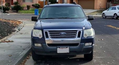 2007 Ford Explore Sport Truck V8.
