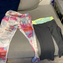 Women’s Clothing Sz Med. Workout Clothes,dresses,tops,blouses,pants,capris$2 Or  15/$15 