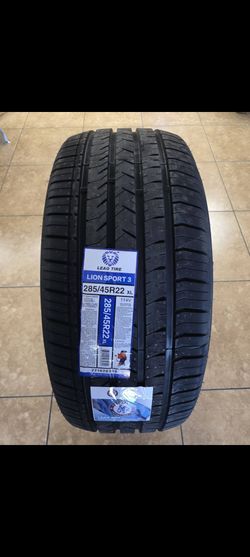 285/45/22 Set de llantas Nuevas