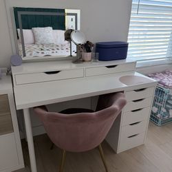 IKEA Vanity Desk + Mirror Set – Modern White Beauty Setup