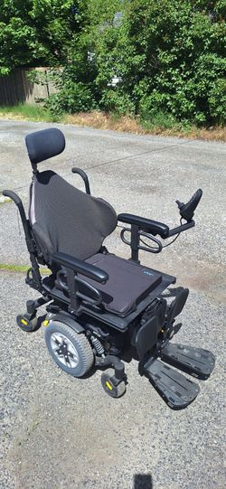 Power Arm Chair