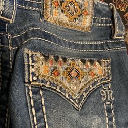 Miss me 25 signature cuffed straight