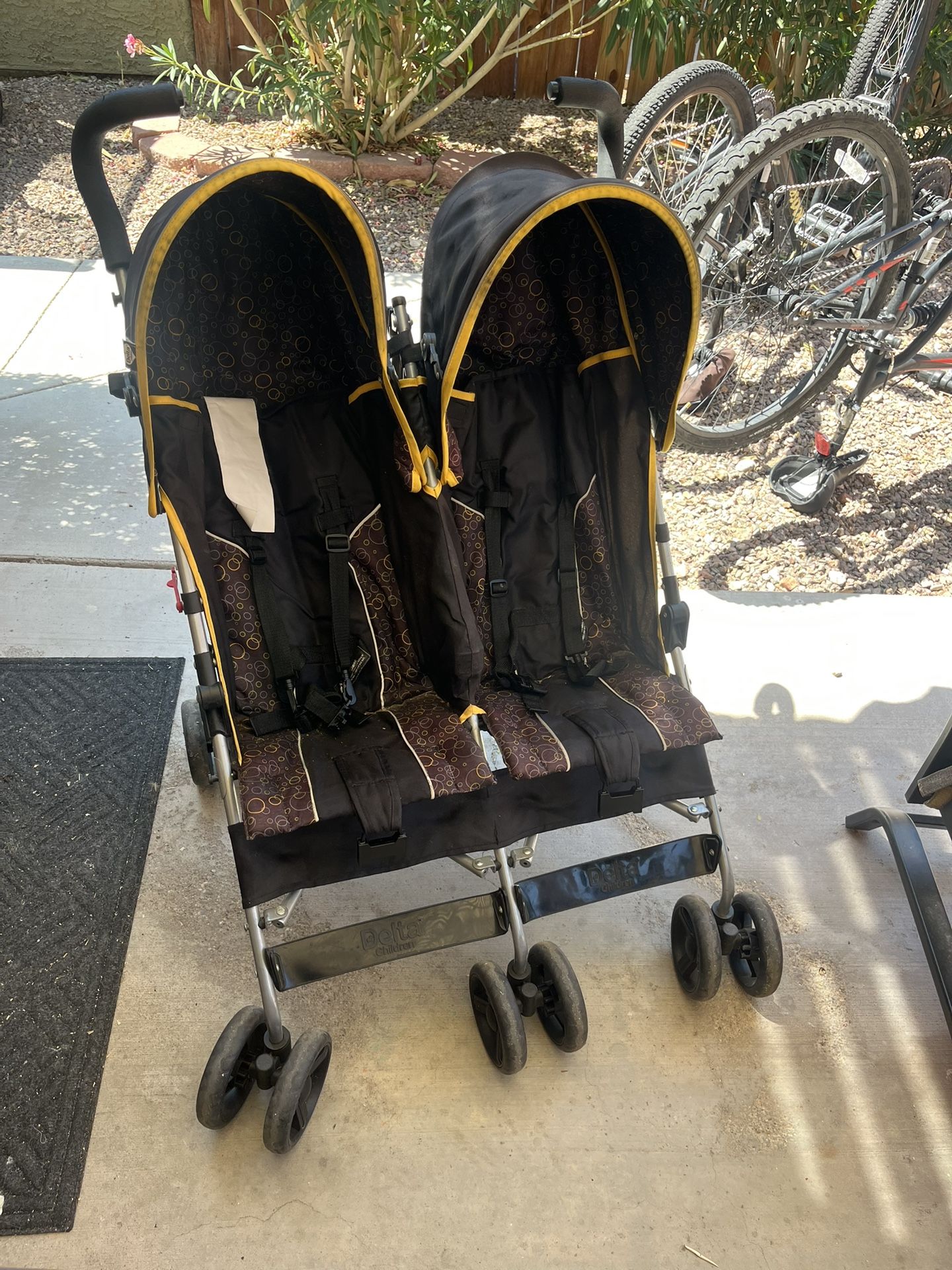 Delta children Double Stroller