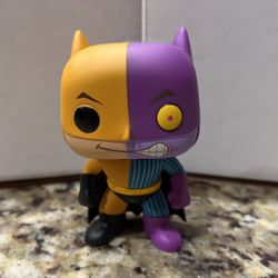 2 faced Batman Funko pop