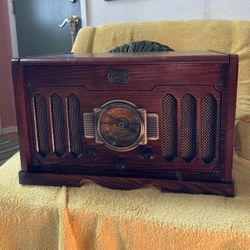 Museum Thomas Series Record Player