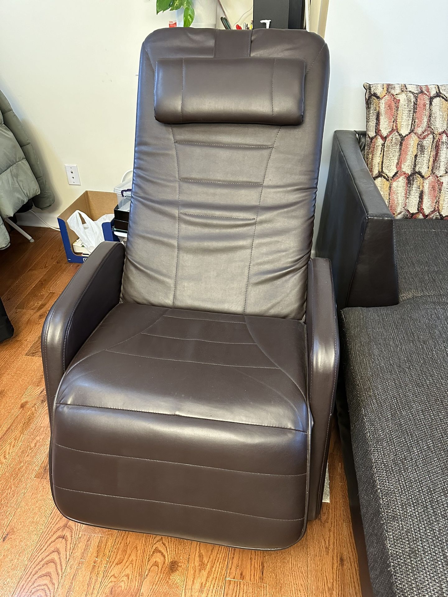 Brown Lounge Chair