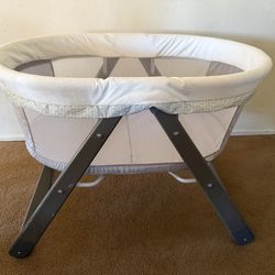 Ingenuity Folding Bassinet 
