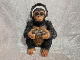 Gamer Monkey Figurine with Headphones & Controller – Gaming Room Decor