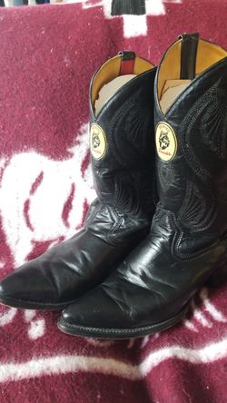 Black size 10 boots