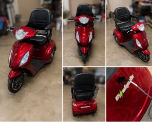 EWheels 3-Wheel Mobility Scooter – New Batteries