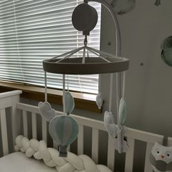 Hot Air Balloon Baby Crib Mobile with Music