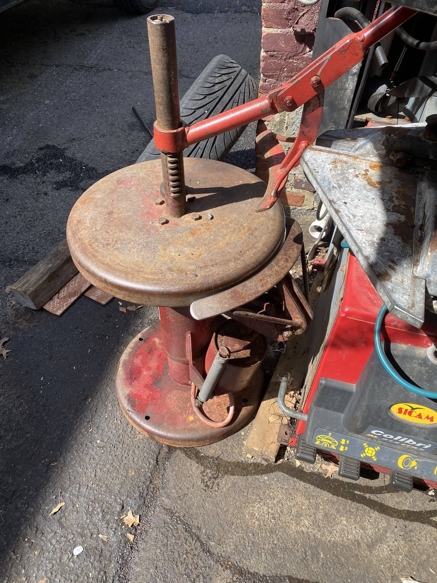 Tire Changer