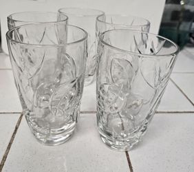 Clear Beverage Tumblers with Embossed Leaves Set of 5