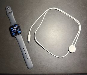 Apple Watch Series 8