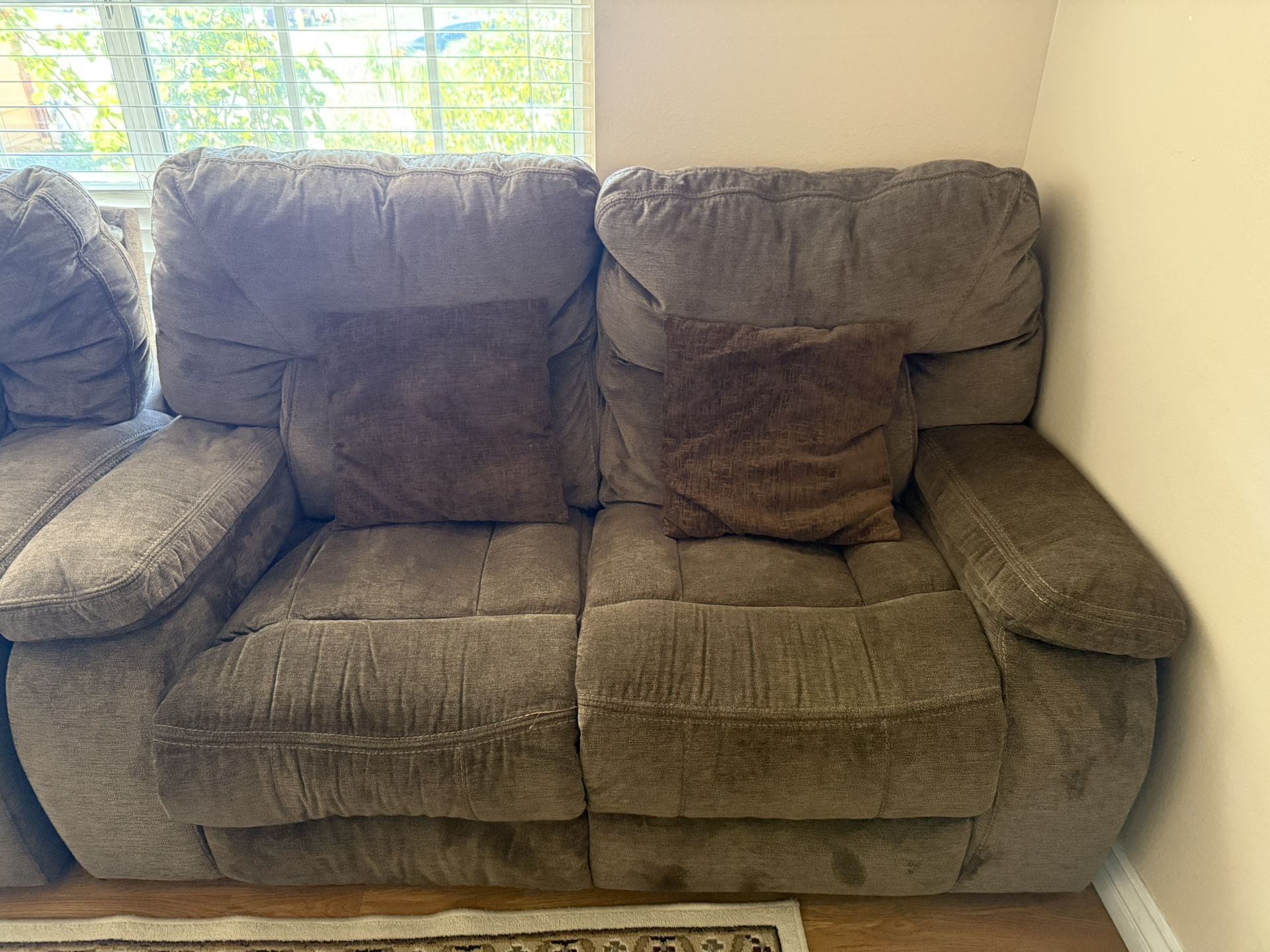 Loveseats (2)