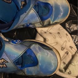 Jordan 8s Christmas Edition