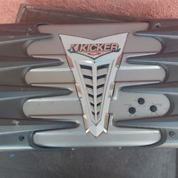 AMPLIFICADOR AMPLIFIER KICKER 2 CHANELS GOOD CONDICIÓN ABLO ESPAÑOL 